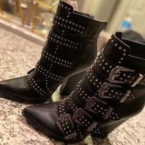 Steve Madden booties with buckles